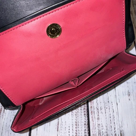 NWOT Elegant Black Quilted Chain Purse - Chanel Inspired - Picture 4 of 4